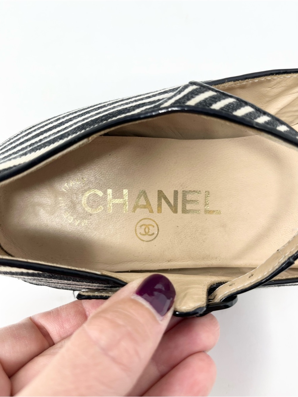 Vintage Vtg Chanel Mary Jane Ballet Flats Black White Striped Cap Toe CC Logo 37 - Picture 7 of 11